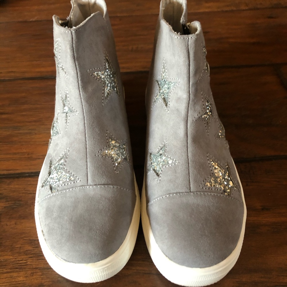 Kidpik sneakers